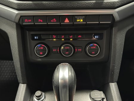 2019 Volkswagen Amarok - thumbnail 35