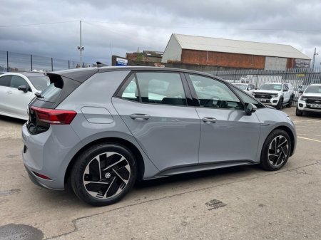 2022 Volkswagen ID.3 Pro 58kWh Life Hatchback 5dr Electric Auto (145 ps) thumbnail