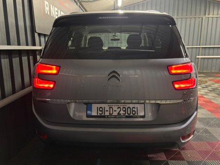 2019 Citroen C4 Picasso BlueHDi 120 S&S Feel Exclusive Exclusive €18,950 thumbnail