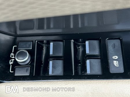 2018 Land Rover Range Rover Velar VEL 2.0 TD4 S 5DR AUTO €30,899 thumbnail