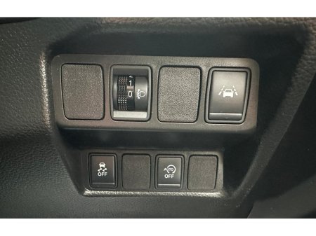 2017 Nissan Qashqai - thumbnail 30