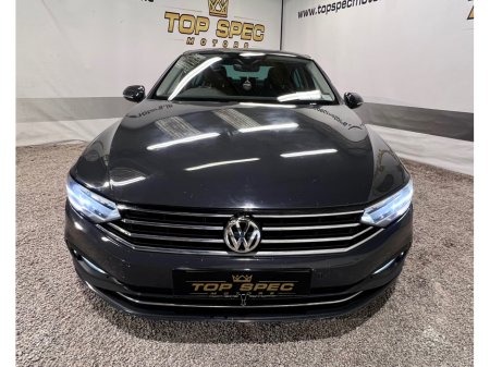 2020 Volkswagen Passat TDI SEL S-A 4DR AUTO €19,700 thumbnail