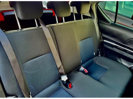 2019 Toyota Aqua - thumbnail 18