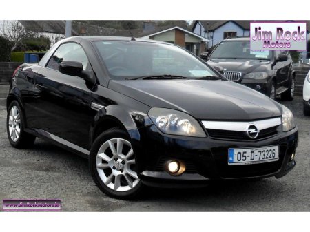 2005 Opel Tigra SPORT 1.4 16V 2DR.....LOW MILEAGE......NCT 12/24.....TAXED 05/24 €2,995
