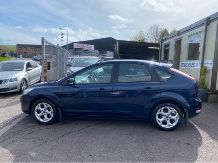 2011 Ford Focus - thumbnail 7