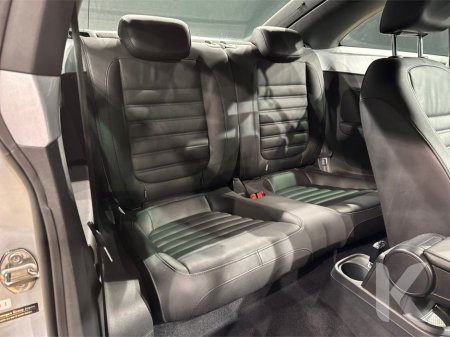 2016 Volkswagen Beetle LEATHER PACKAGE - 1.2 AUTOMATIC - REVERSE CAMERA €13,950 thumbnail