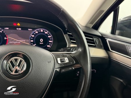 2017 Volkswagen Passat - thumbnail 21