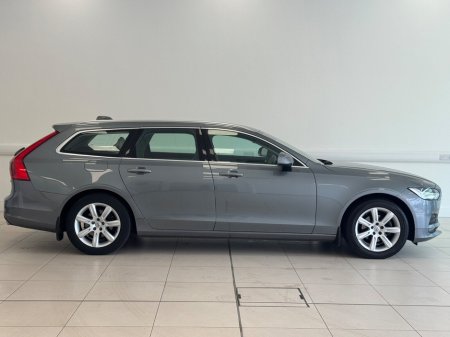 2018 Volvo V90 D4 190hp Momentum Geartronic €26,750