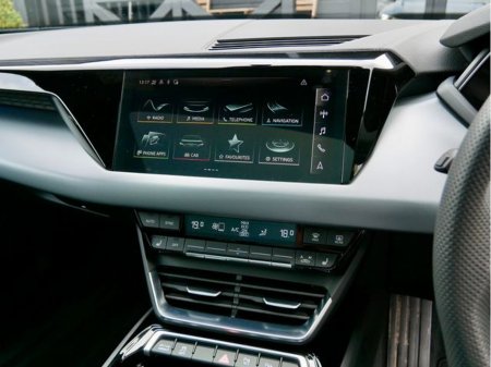 2024 Audi e-tron GT quattro - thumbnail 20