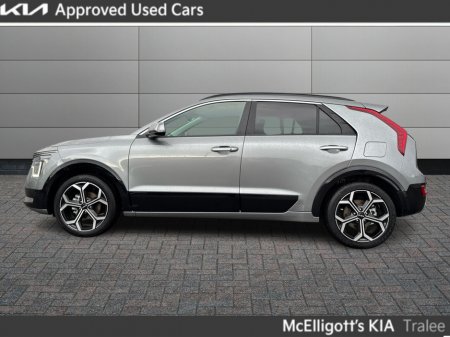 2025 Kia Niro HEV SEM €36,895 thumbnail