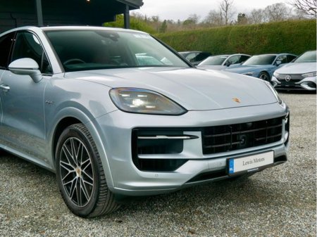 2024 Porsche Cayenne - thumbnail 10