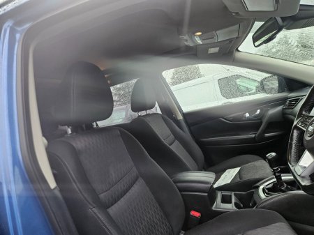 2018 Nissan X-Trail 1.6 SV Premium 7 Seat 19 A 4DR €17,990 thumbnail