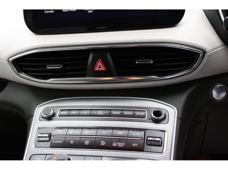 2024 Hyundai Santa Fe 1.6 PHEV 4WD Premium thumbnail