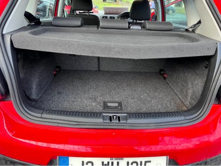 2012 Volkswagen Polo - thumbnail 9