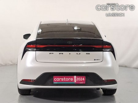 2024 Toyota Prius - thumbnail 4