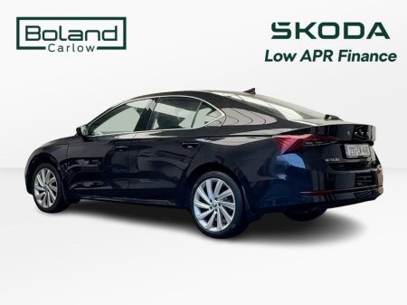 2023 Skoda Octavia - thumbnail 3