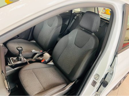 2024 Opel Crossland X Tiny Kms As New Petrol Manual High Spec 2024 Opel Crossland Rear Park Assist Apple Car Play www.bolands.ie Est.1955 €21,950 thumbnail