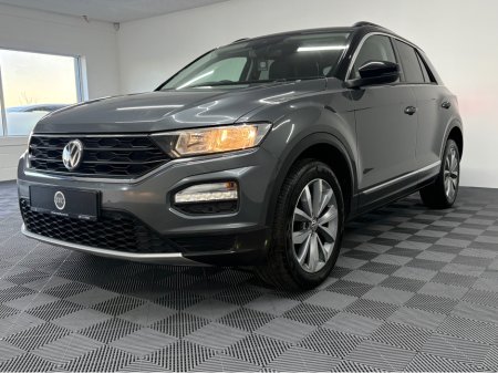 2019 Volkswagen T-Roc DESIGN TDI €18,950 thumbnail