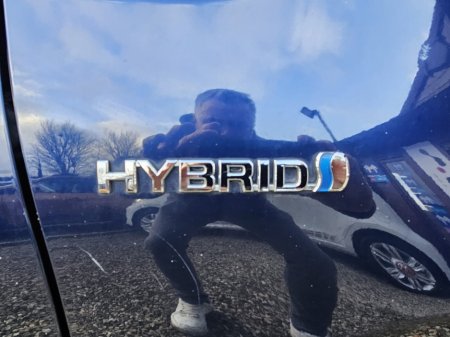 2017 Toyota Vitz - thumbnail 19