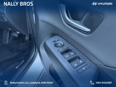 2025 Hyundai Kona PLATINUM 65KWH thumbnail