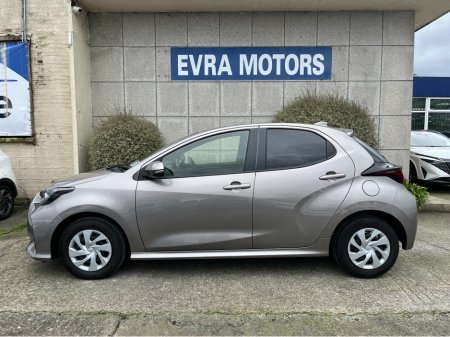 2021 Toyota Yaris - thumbnail 6