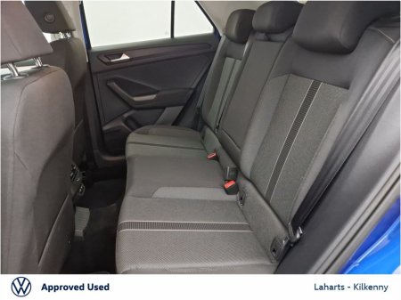 2022 Volkswagen T-Roc LIFE 2.0TDI 116HP €27,450 thumbnail