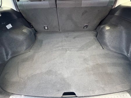 2018 Toyota Corolla - thumbnail 16