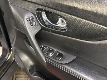 2016 Nissan X-Trail - thumbnail 11