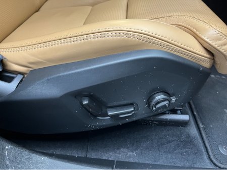 2023 Volvo XC60 €45950 2023 VOLVO XC60 RECHARGE ULTIMATE T6 2.0 AUTOMATIC / CRUISE CONTROL / 360° PARKING CAMERA / ELECTRIC MEMORY & HEATED SEATS / PANORAMIC SUNROOF / HEATED STEERING WHEEL / APPLE CARPLAY €45,950 thumbnail