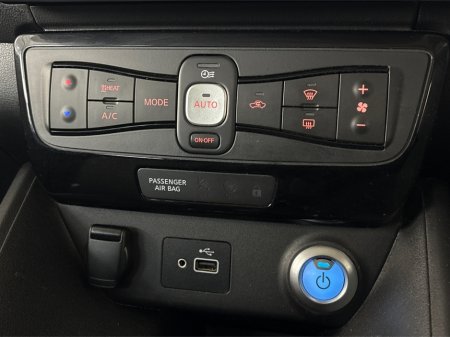 2021 Nissan Leaf PREMIUM 40KW**SEMI DIGITAL DASH**TOUCHSCREEN BLUETOOTH MEDIA**NAVIGATION**REVERSE CAMERA**PARKING SENSORS**ECO MODE**MULTIFUNCTIONAL STEERING WHEEL**CRUISE CONTROL**AUTO LIGHTS**AUTO WIPERS**ISOFIX** €14,995 thumbnail