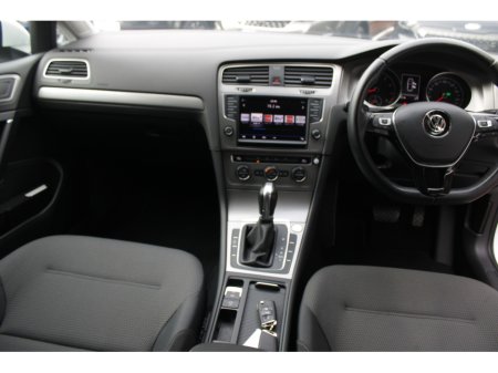 2016 Volkswagen Golf - thumbnail 17