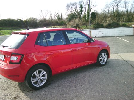 2021 Skoda Fabia - thumbnail 3