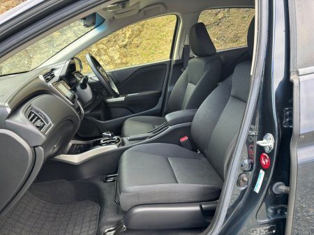 2019 Honda Grace - thumbnail 9