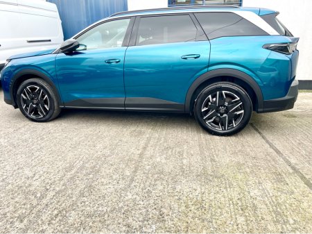 2025 Peugeot 5008 - thumbnail 31