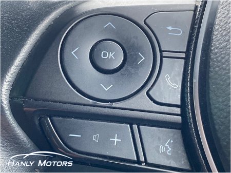 2021 Toyota Corolla HYBRID LUNA H/B AUTO A 4DR €16,995 thumbnail