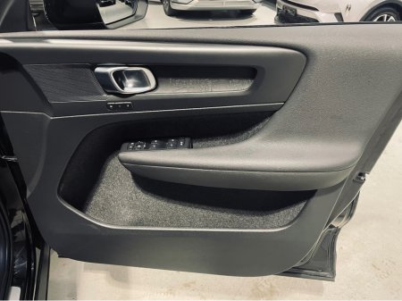 2023 Volvo XC40 - thumbnail 20