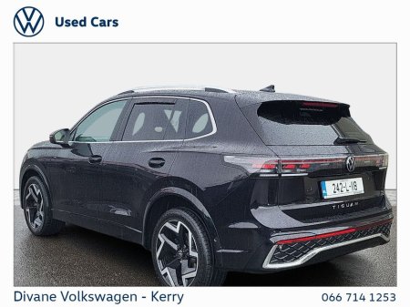 2024 Volkswagen Tiguan R LINE 2.0 TDI 150HP AUTO €54,950 thumbnail