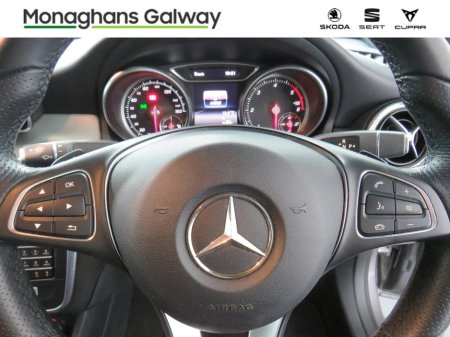 2018 Mercedes-Benz CL Class 200 D SPORT 4DR thumbnail