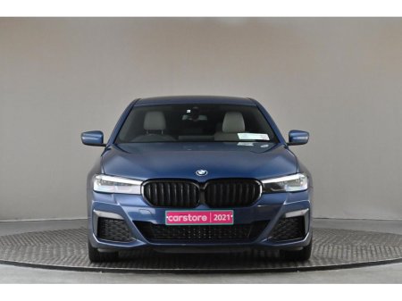 2021 BMW 5 Series - view 2