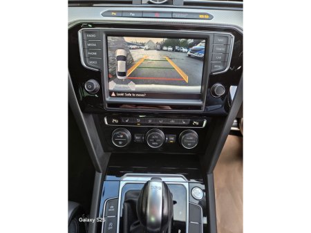 2017 Volkswagen Passat  €19,950 thumbnail