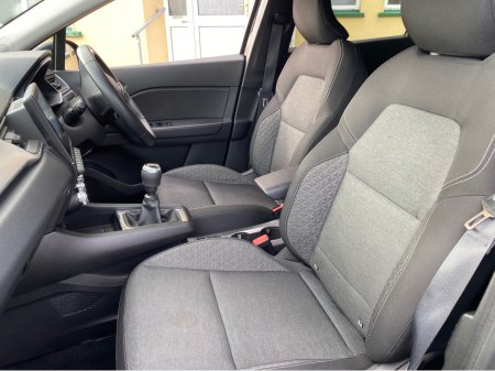 2022 Renault Captur - thumbnail 4