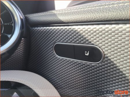 2019 Mercedes-Benz CLA Class CLA 180 €26,900 thumbnail