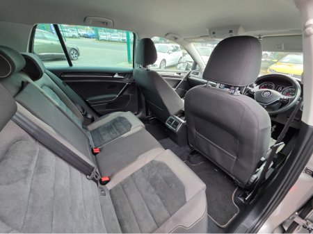 2017 Volkswagen Golf 1.4 TSI HIGHLINE  -REVERSE CAMERA - - CARPLAY - ANDROID AUTO- BLIND SPOT REAR TRAFFIC ASSIST - DISCOVER PRO €16,950 thumbnail