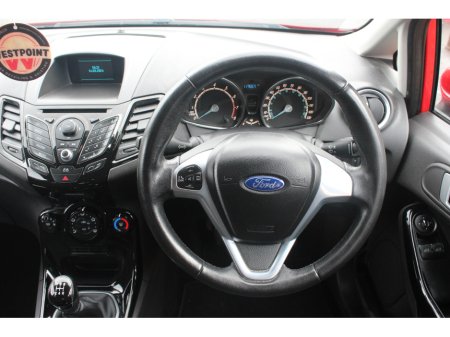 2015 Ford Fiesta - photo 4