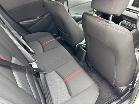 2016 Mazda Demio - thumbnail 11