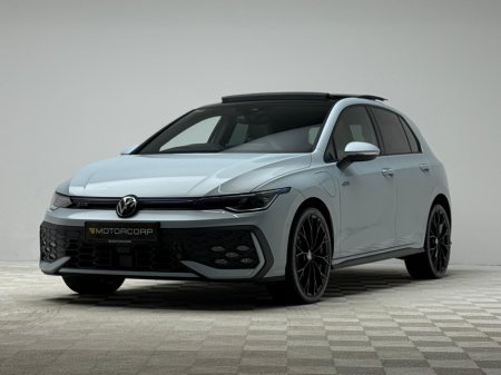 2025 Volkswagen Golf GTE 1.5 PHEV 272HP DSG *PAN ROOF* €47,990 thumbnail