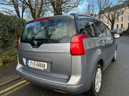 2017 Peugeot 5008 ACTIVE PETROL PANORAMIC GLASS ROOF €11,995 thumbnail
