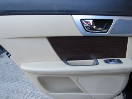 2014 Jaguar XF - thumbnail 26