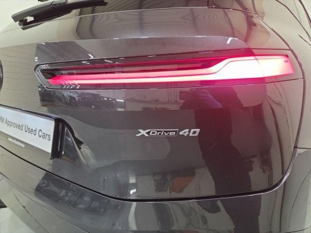 2023 BMW iX xDrive40 M Sport Edition €52,950 thumbnail