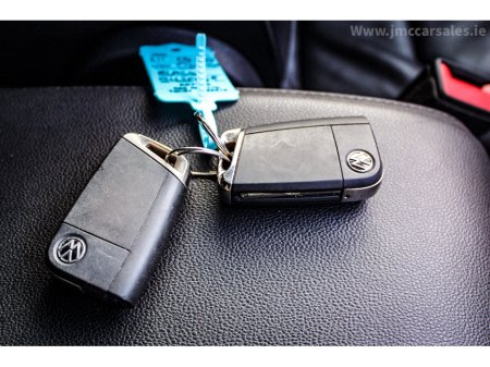 2021 Volkswagen Tiguan 2.0 TDI 150HP R-Line €34,995 thumbnail